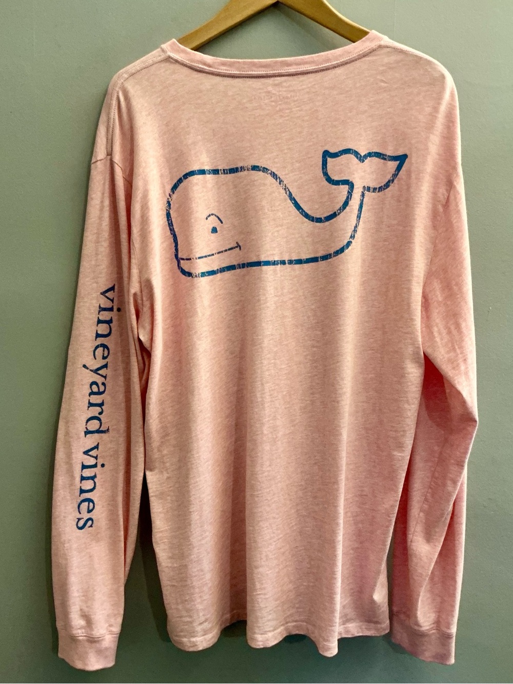 Vineyard Vines Men’s Large Pink Long Sleeve Pocket Tee Whale Logo